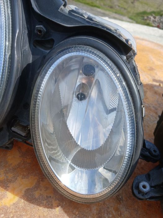 Фарове за Мерцедес е класа W211