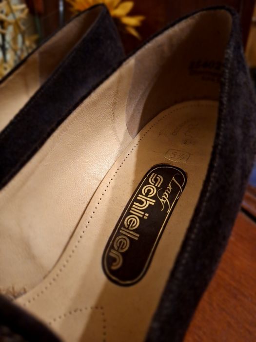 Pantofi din piele întoarsă
