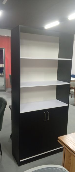 Офис ва Укув марказлар учун Хар хил турдаги мебельлар бор