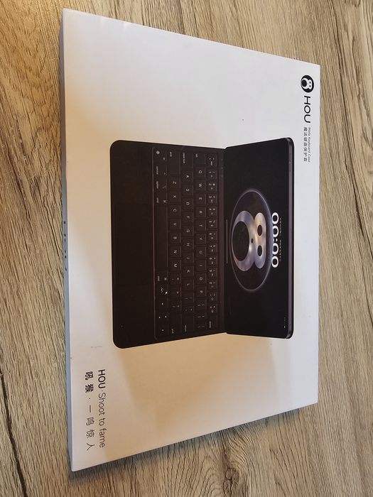 Tastatură + husă magnetică pentru iPad 11”