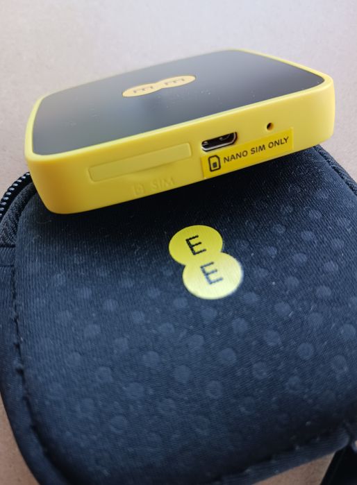 Alcatel EE40VB Router 4G cu SIM Modem portabil WiFi Hotspot 4G decodat