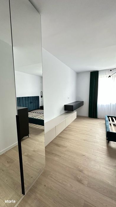 Casă 4 camere, 113 mp utili, curte 295 mp, 3 băi, panouri fotovoltaice