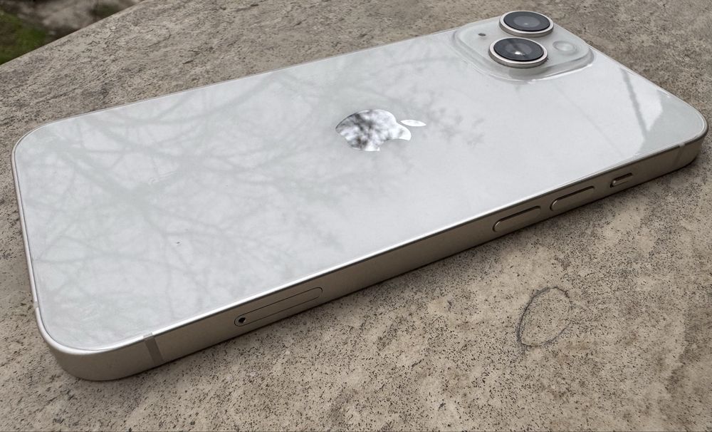 IPHONE 14 много запазен