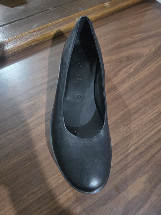 Экко новые туфли