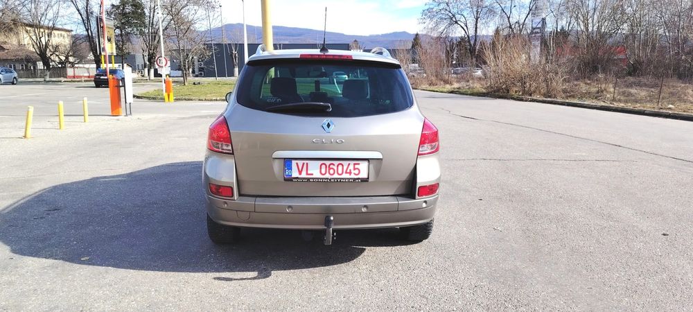 Renalut Clio 3 Anu 2010 Motor 1,5 Dci Diesel AUTOMATĂ Climatronic Ful