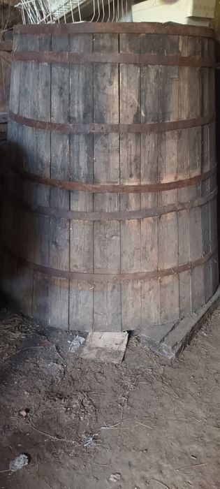 Vând vozuri pentru prune/mere de 1000l/1200l