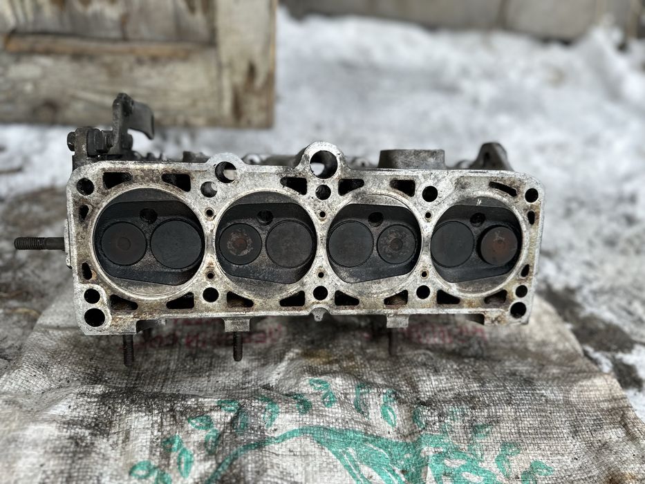 Продам головку пассат б3 1.8