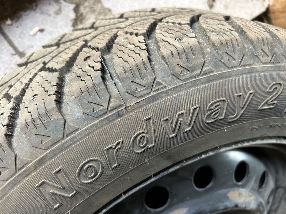 Продам шины 205/60/R16