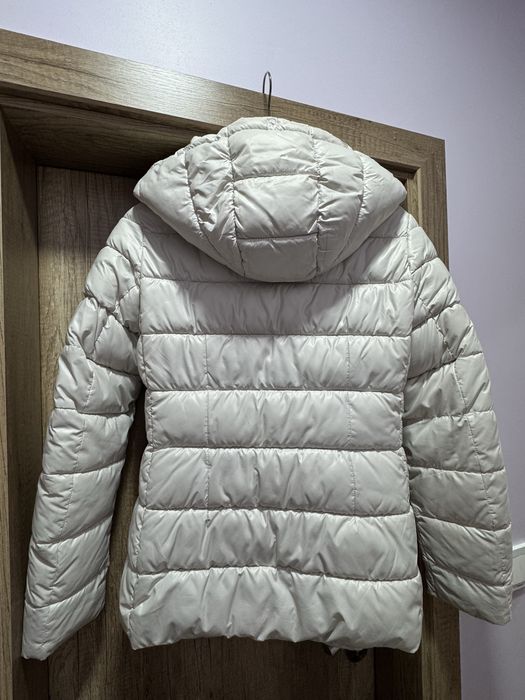 Плътно яке с махаща се качулка