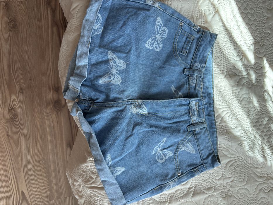 Къси гащи на пеперудки