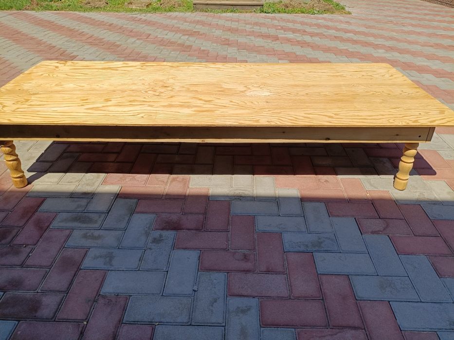 Стол деревянный новый