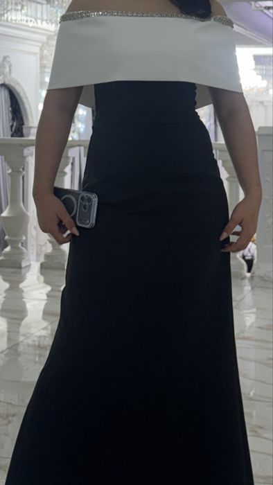 Платья, вечерние