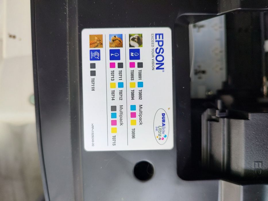 Принтер и скенер Epson Stylus SX218 и само принтер по стар