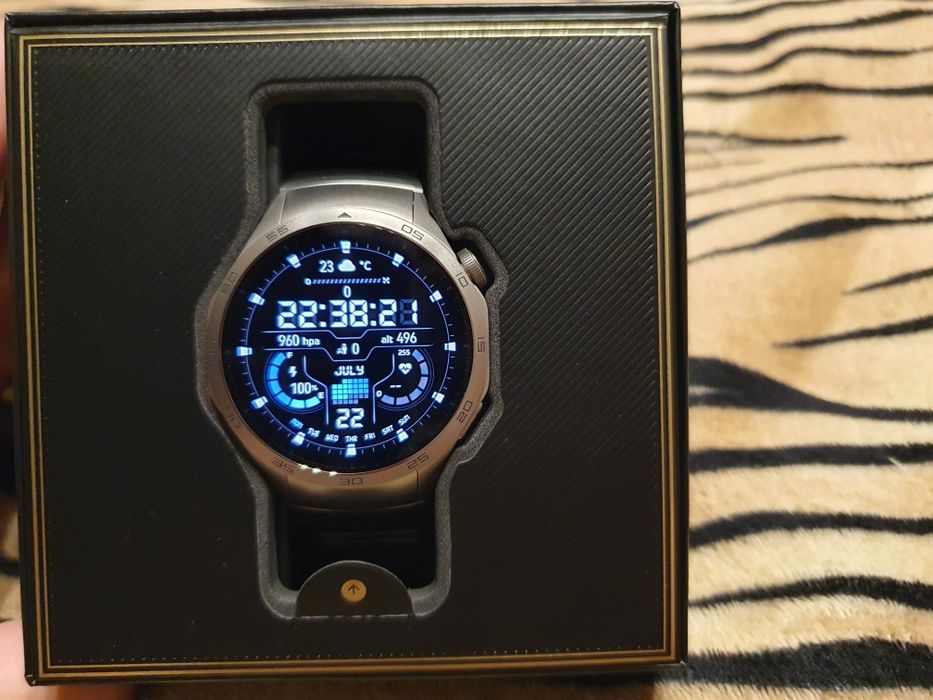 Смарт часовник GT4