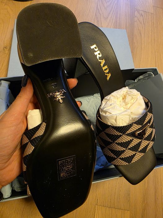 НОВИ чехли Prada