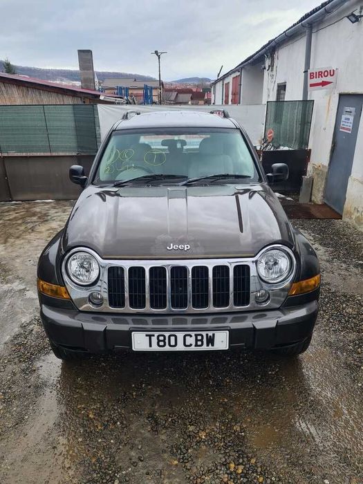 Dezmembrari dezmembrez  Jeep Cherokee III 2.8, 2.5 D