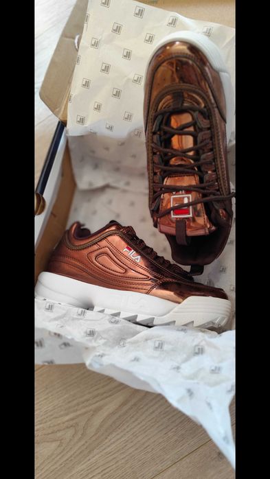 Уникални чисто нови маратонки FILA, 38