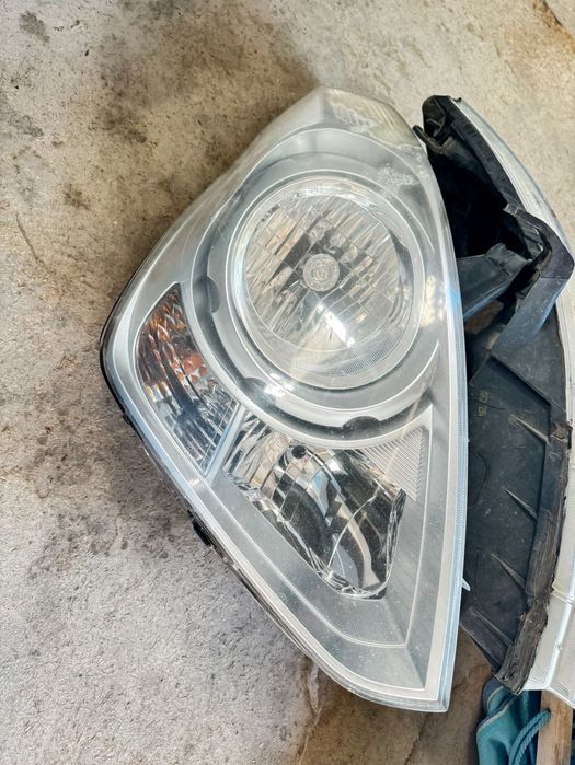 Продам кузов, фары, в полном сборе Минивэн Hyundai