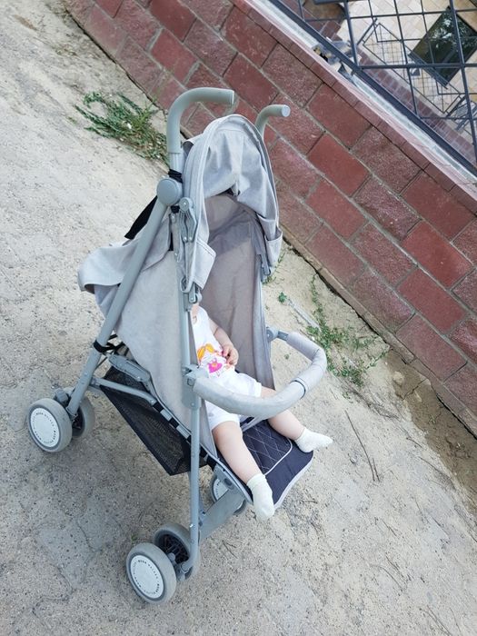 Коляска весенняя