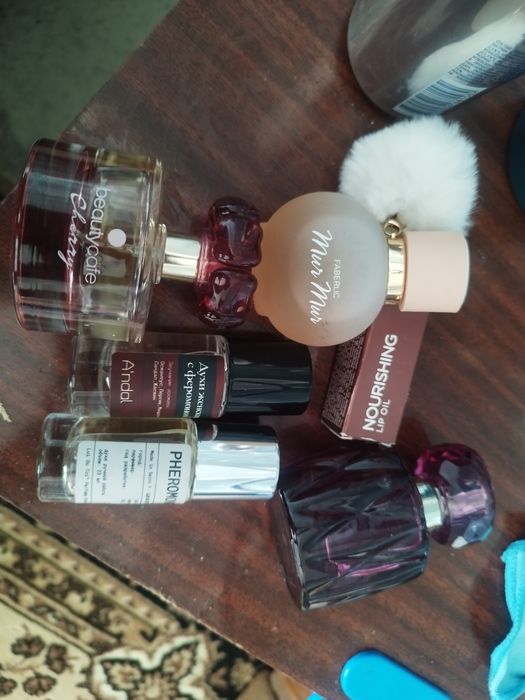 Срочно отдам духи ,читайте текст