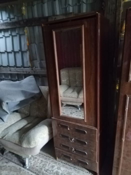 Продам шкафы недорого