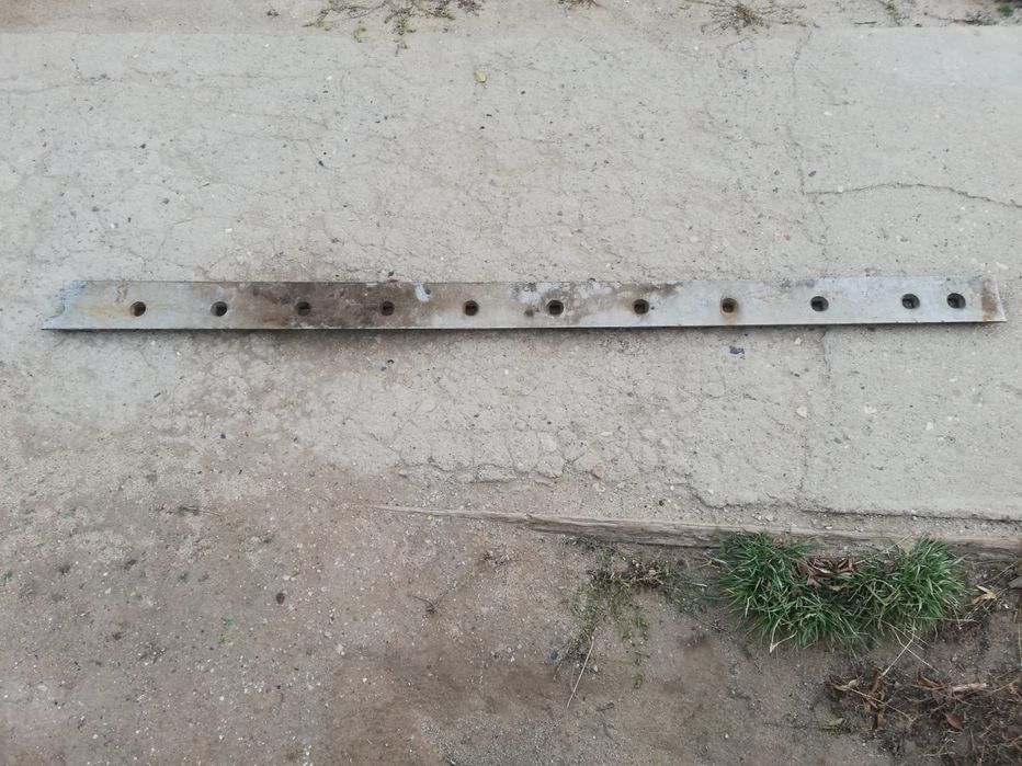 Нож на отвал для автогрейдера