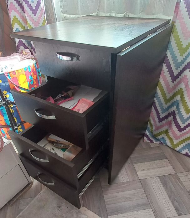 Письменный стол-тумба