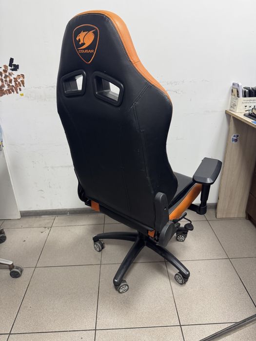 Продам игровое кресло