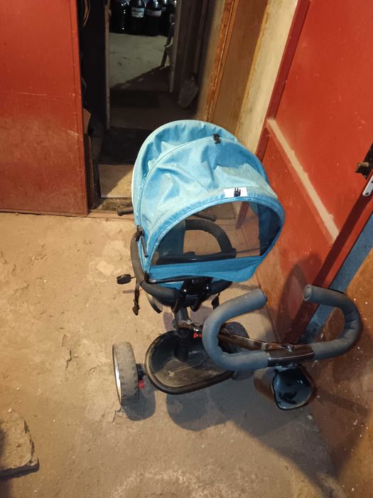 Детска триколка.