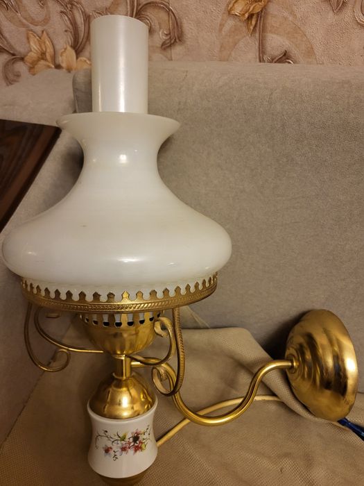 Люстра , бра ,светильники