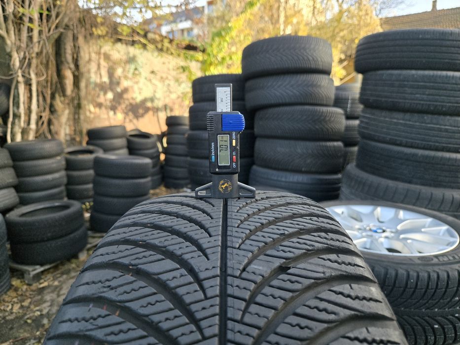 2бр. 215 50 17 Goodyear всесезонни.