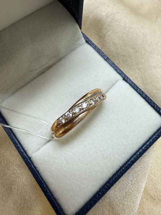 Золотое кольцо с фианитами