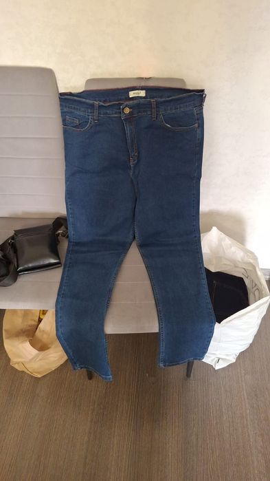 Продам джинсы женские