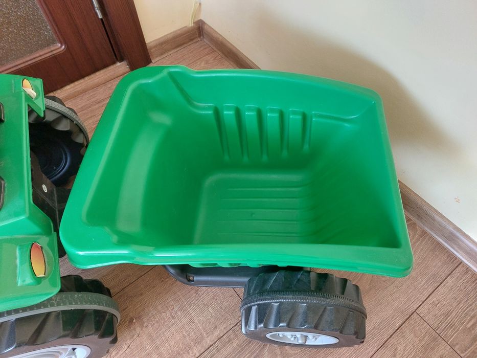 Детски трактор ( колело/кола с педали)