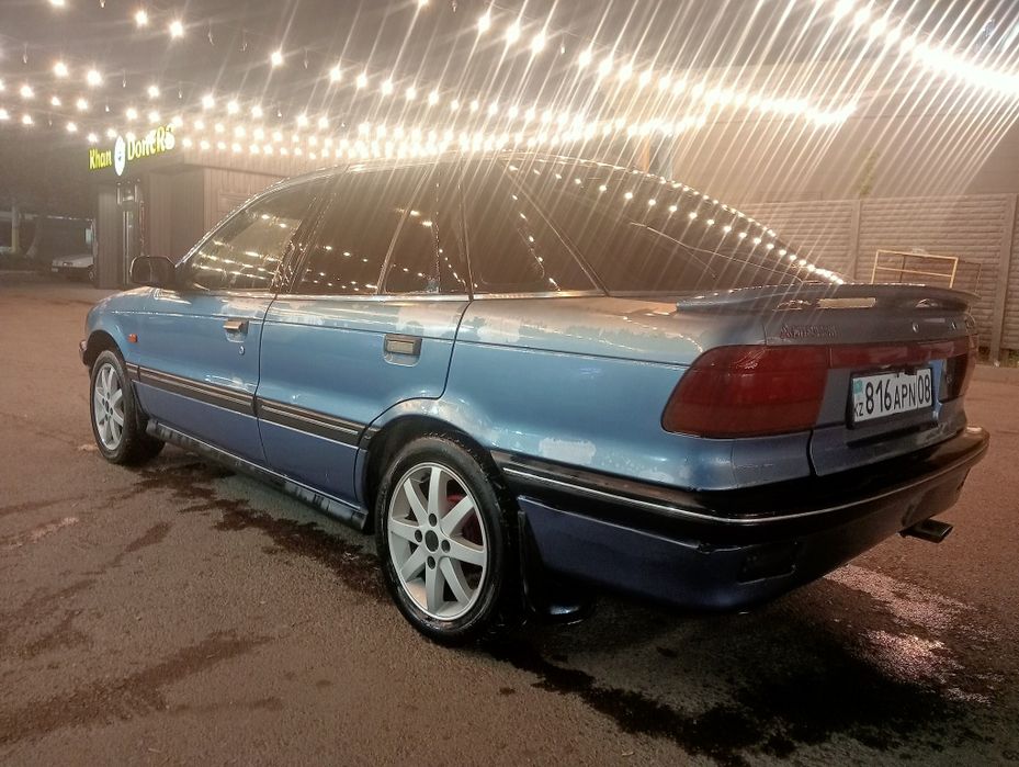 Митсубиси Лансер