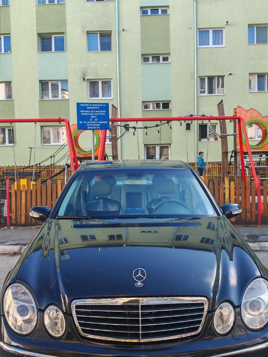 Vând Mercedes E220, an2004 decembrie, stare f bună bine îngrijită