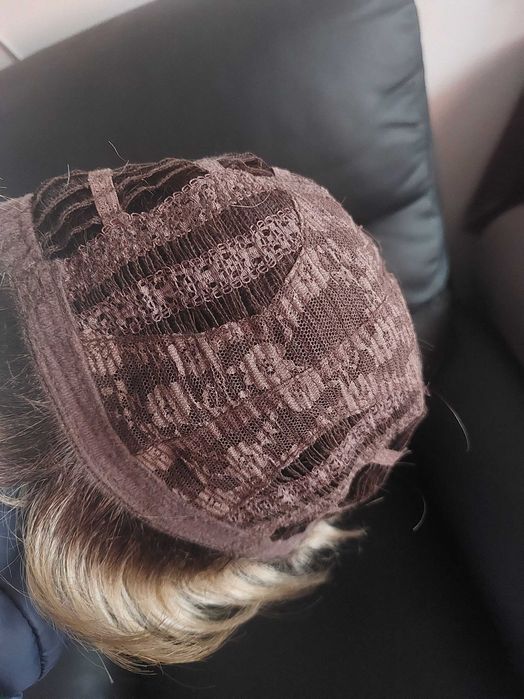 Perucă păr blond, folosită puțin