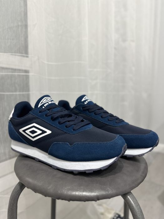 Кроссовки мужские