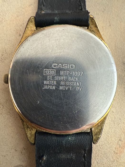 Часовник Casio quartz