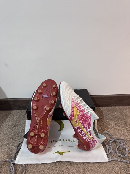 Бутонки Mizuno Morelia Neo 4 Sergio Ramos