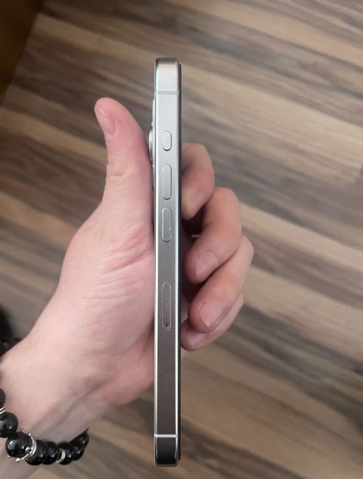iPhone 15 pro 128gb