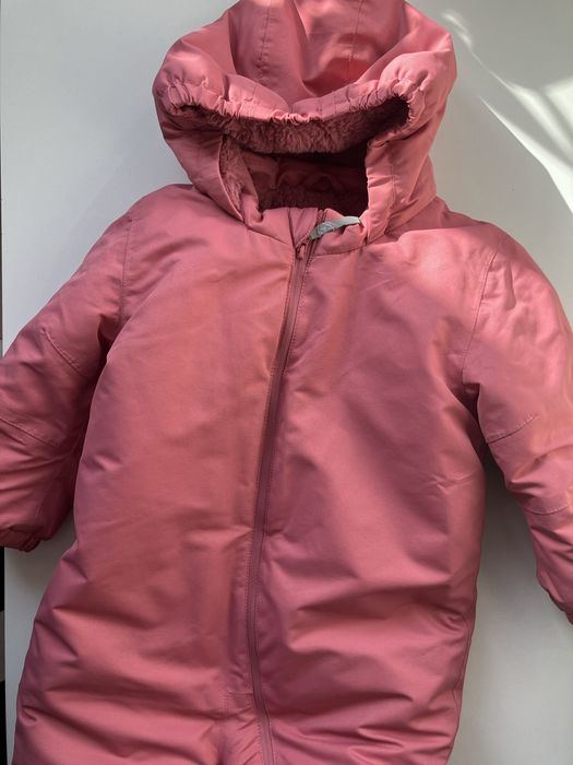 Продам огромный пакет вещей на девочку 2-4 года