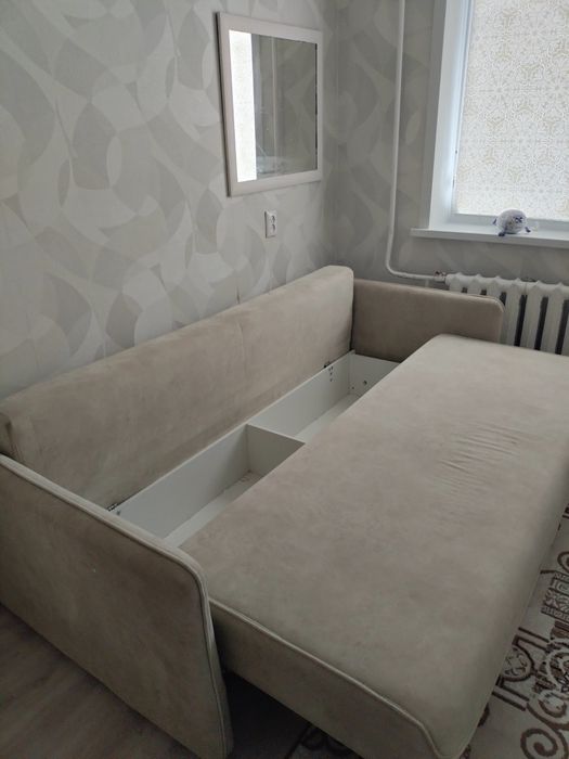 Продается диван в хорошем состоянии