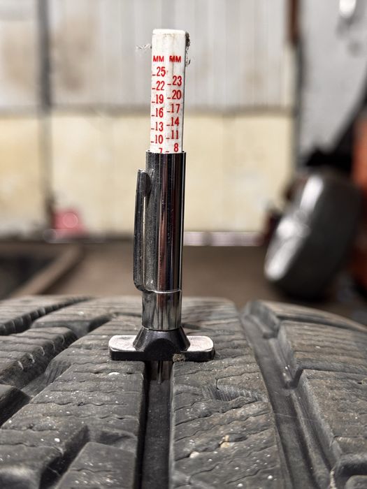 Зимни Гуми 215/60/17.