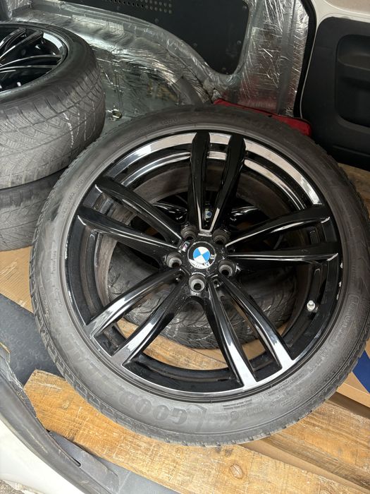 Зимни гуми с джанти за БМВ 7 2022г