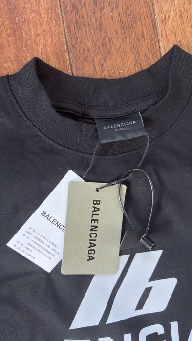 Balenciaga Тениска