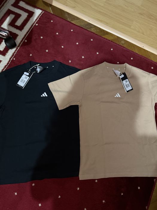 2 tricouri adidas noi cu eticheta mar xs