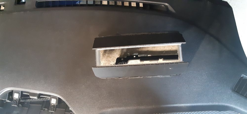 Арматурно табло за пежо 208