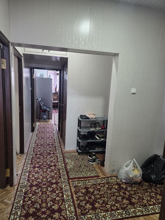 Продаётся 4 комнатная квартира на Юнус абаде, квартал 15