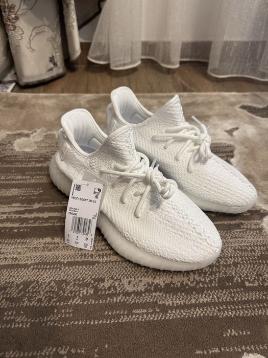 Adidas Yeezy 350 V2 Boost Cream White